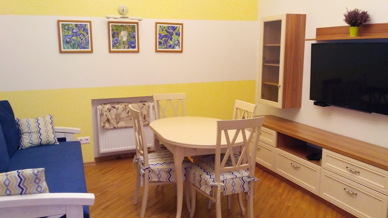 Vip Апартаменти Ван Гог На Площі Ринок Lviv Eksteriør bilde